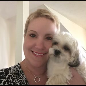 Meet your Posher, Belle